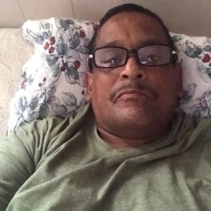 Meet your Posher, Luis